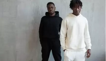 Bluzy sportowe z nadrukiem — jaki model wybrać?