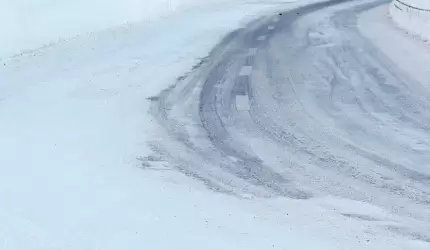 Czytelnik: "Zima zaskoczyła drogowców"