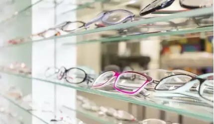 Jak wybrać okulary dla seniora?