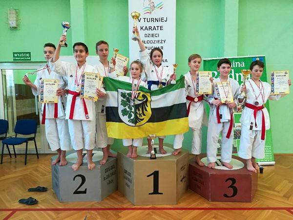 1 ekipa ze srody oprocz blawata szymona