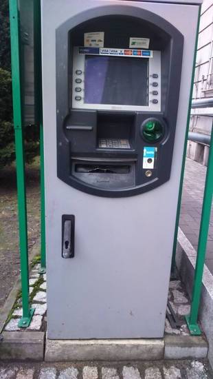 BANKOMAT2