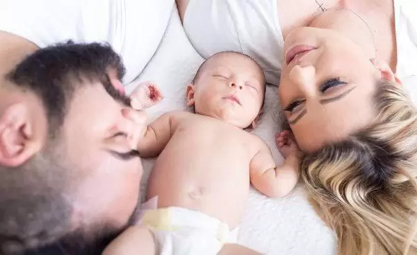 family 2610205 960 720