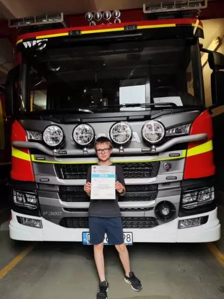 444146219 880725627414785 7676091010684798560 n