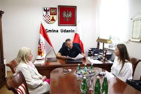 456405040 944965297670572 3010359844807711549 n