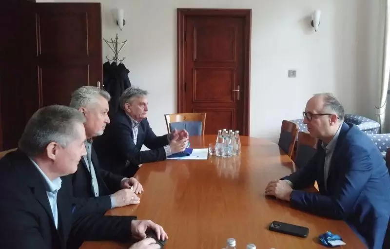 486518060 1085383710298105 1594227085298947358 n