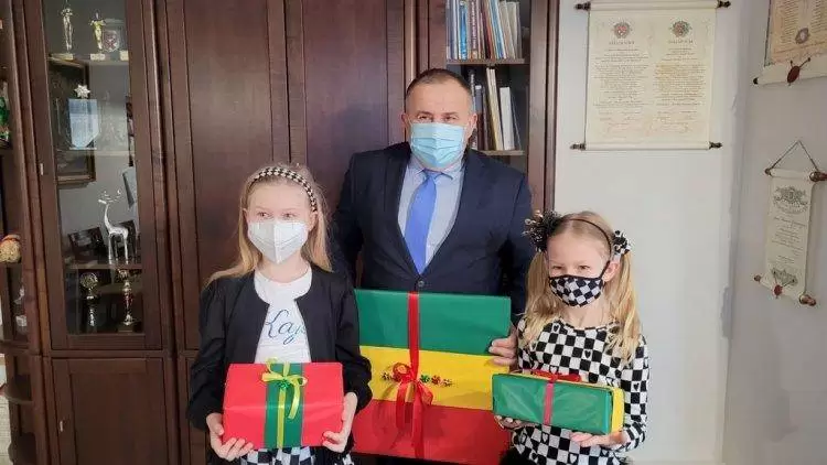 47e3a41a1ce8a4817e24962f05349912 xl