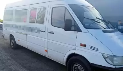 Sprawcy kradzieży busa trafili do aresztu