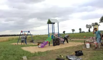 Kolejne place zabaw w gminie Udanin