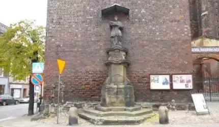 Figura św. Jana Nepomucena do renowacji