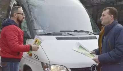 Powiatowa komunikacja działa już pół roku i spełnia swoją rolę