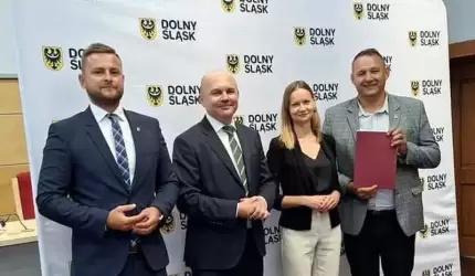 Umowa na termomodernizację elewacji świetlicy w Konarach odebrana