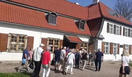 Seniorzy - Emeryci i Renciści zwiedzają Polskę