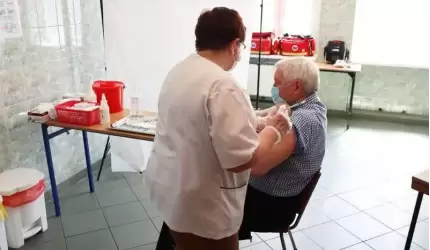 Kolejnych 1300 zaszczepionych do połowy maja w hali OSiR