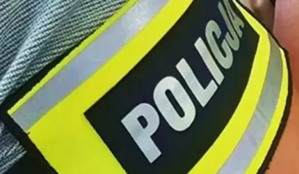 Poszukiwany na podstawie czerwonej noty zatrzymany przez średzkich policjantów