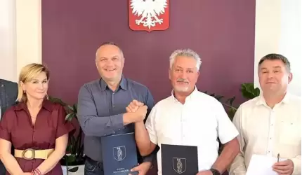 Podpisano umowę na projekt ścieżek rowerowych w Gminie Kostomłoty!