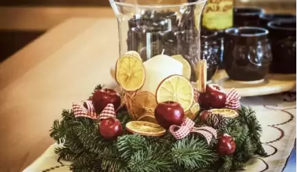 Zajęcia florystyczne – robimy stroiki świąteczne!