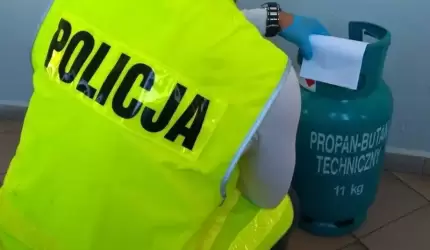 Chciała popełnić samobójstwo i odkręciła butlę z gazem...