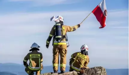 Strażacy na szczycie w szczytnym celu – wśród nich druhowie z Lutyni!