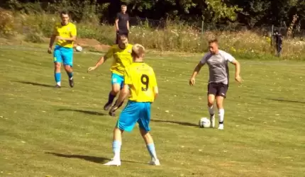 Piłkarski weekend w regionie. Kto, z kim i kiedy? Sprawdź...