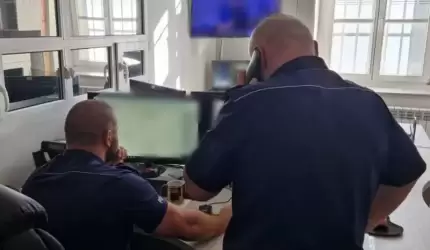 Średzcy Policjanci eskortowali ciężarną kobietę do szpitala