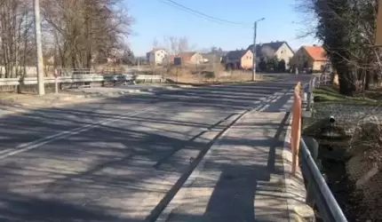 Co faktycznie płynie rurami pod mostem w Wilczkowie?