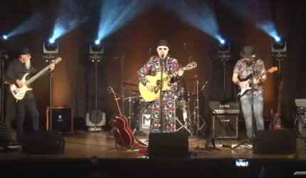 Koncert Mocnych Lajtów w Domu Kultury w Środzie Śląskiej [wideo]