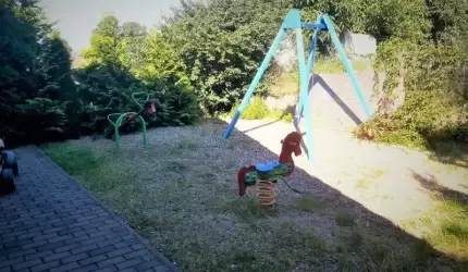 Plac zabaw w Brodnie w nowym miejscu