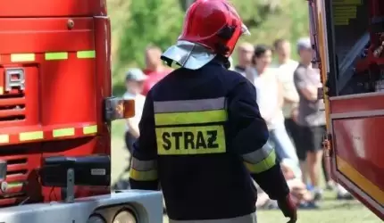 Wypadek koło Ciechowa i dachowanie w Wichrowie