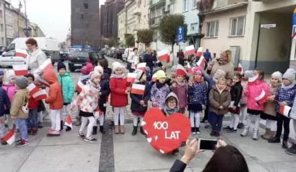 Przedszkolaki uczciły Święto Niepodległości