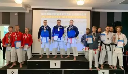 Medale średzkich karateków w Legnicy
