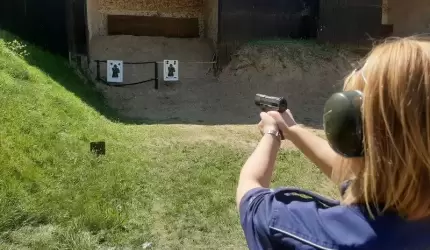 Średzcy policjanci odbyli planowe ćwiczenia na strzelnicy