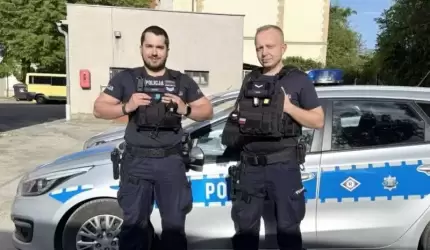 Nie wahali się ani chwili – średzcy policjanci uratowali seniorkę!