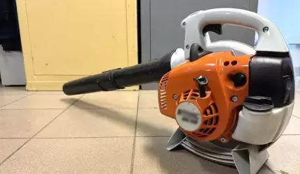 Średzcy policjanci zatrzymali dwóch mężczyzn i odzyskali skradzioną dmuchawę