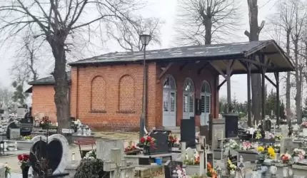 Wkrótce rozpocznie się remont dachu kaplicy na cmentarzu w Malczycach