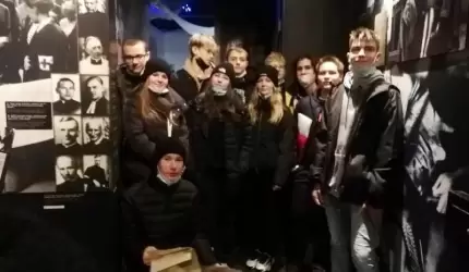 Uczniowie z Rakoszyc w Warszawie w ramach programu „Poznaj Polskę”