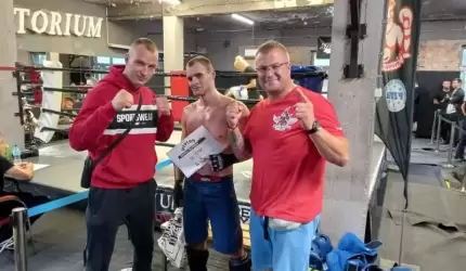 Igor Semik w efektowny sposób wygrał na punkty