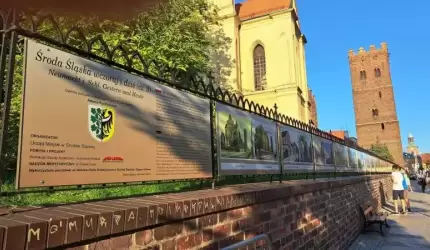 Dziś o 19.00 uroczyste otwarcie nowej fotogalerii miejskiej przy kościele Św. Andrzeja. Zapraszamy!