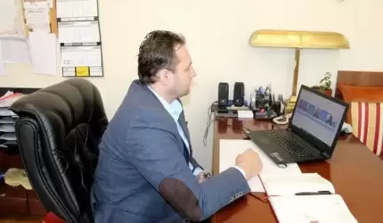 Wójt gminy Udanin na wideokonferencji z wojewodą