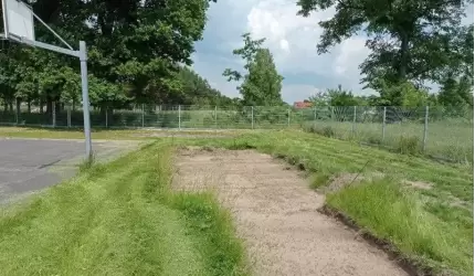 Przy SP w Szczepanowie powstaje skocznia