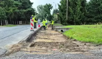 Ruszyła budowa chodnika przy drodze powiatowej nr 2066 D na odcinku Malczyce – Chomiąża