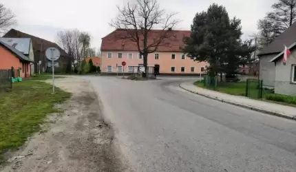 Mieszkanka wnioskuje o montaż progów zwalniających w Krynicznie