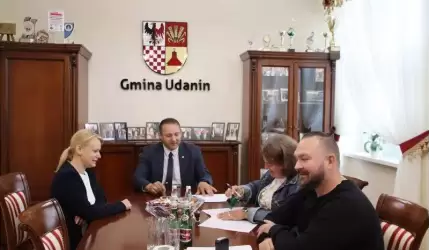 Podpisano umowę na wykonanie elewacji części budynku w Konarach