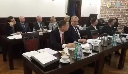XI sesja Rady Miejskiej w Środzie Śląskiej (na żywo)