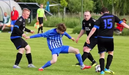 Białków ze zwycięstwem i chęcią na awans [fotorelacja]