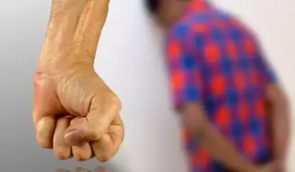 "Zostałem brutalnie pobity! Sprawca cieszy się wolnością, a ja z żoną się ukrywam"