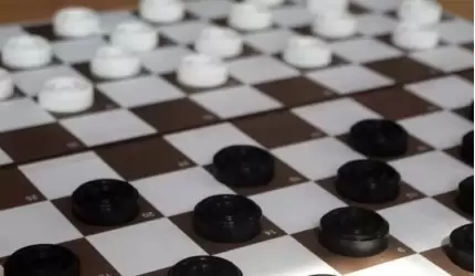 Turniej warcabowy z okazji Święta Wina - zapisy trwają!