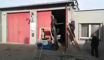 Nowe bramy remizy OSP Bukówek zamontowane