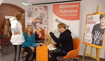Pełne pozytywnych emocji spotkanie w średzkiej bibliotece