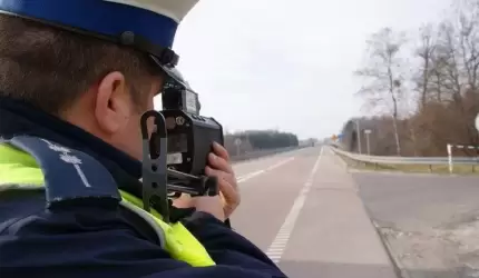 Jechała 108 km/h w terenie zabudowanym