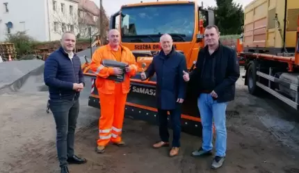 Nowy samochód dla powiatowej służby drogowej